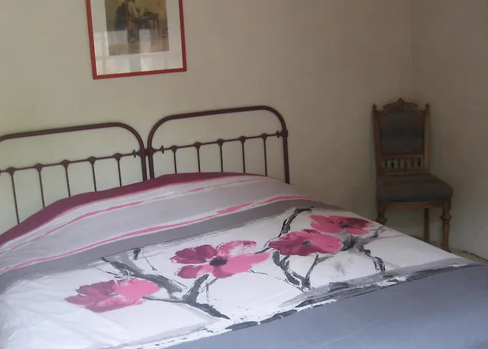 فندق مبيت وإفطار D'hotes Oeuil De Bouc 3*