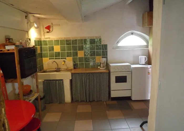 فندق مبيت وإفطار D'hotes Oeuil De Bouc 3*